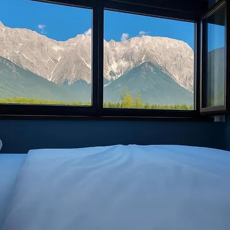 Luxurioese 120qm In Tirol Mit Panoramablick Barwies