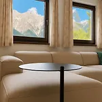 Luxurioese 120qm In Tirol Mit Panoramablick 아파트 *